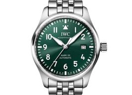 IWC Pilot Mark IW328206 (2024) - Groen wijzerplaat 40mm Staal