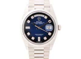 Rolex Day-Date 36 128239 (2023) - Blue dial 36 mm White Gold case