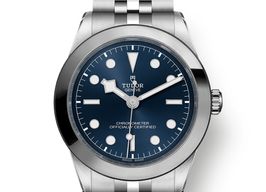 Tudor Black Bay 79660 (2024) - Blauw wijzerplaat 39mm Staal