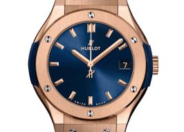 Hublot Classic Fusion Blue 581.OX.7180.RX (2024) - Blauw wijzerplaat 33mm Roségoud