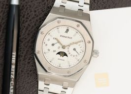 Audemars Piguet Royal Oak Day-Date 25594ST.OO.0789ST.05 -