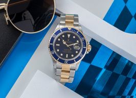 Rolex Submariner Date 16803 (1987) - 40 mm Gold/Steel case