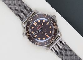 Omega Seamaster Diver 300 M 210.90.42.20.01.001 (2024) - Brown dial 42 mm Titanium case