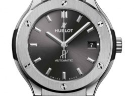 Hublot Classic Fusion Racing Grey 565.NX.7071.LR (2024) - Grijs wijzerplaat 38mm Titanium