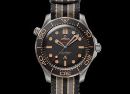 Omega Seamaster Diver 300 M 210.92.42.20.01.001 (2024) - Brown dial 42 mm Titanium case