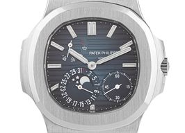 Patek Philippe Nautilus 5712/1A-001 (2014) - Blue dial 40 mm Steel case