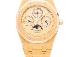 Audemars Piguet Royal Oak Perpetual Calendar 25820BA.OO.0944BA.01 (2005) - Champagne dial 39 mm Yellow Gold case