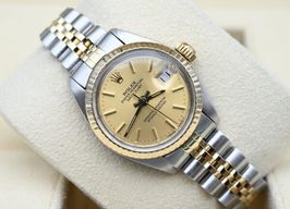 Rolex Lady-Datejust 6917 (1981) - Champagne wijzerplaat 26mm Goud/Staal