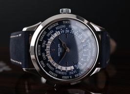 Patek Philippe World Time 5230P-001 (2024) - Blue dial 39 mm Platinum case