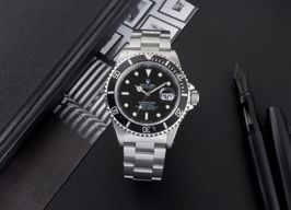 Rolex Submariner Date 16610 -