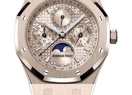 Audemars Piguet Royal Oak Selfwinding 26674SG.OO.1320SG.01 (2025) - Silver dial 34 mm Steel case