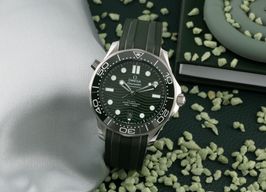 Omega Seamaster Diver 300 M 210.32.42.20.10.001 (Onbekend (willekeurig serienummer)) - Groen wijzerplaat 42mm Staal