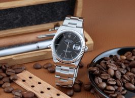 Rolex Datejust 36 16220 (2000) - Zwart wijzerplaat 36mm Staal