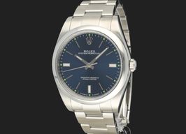 Rolex Oyster Perpetual 39 114300 (2017) - Blauw wijzerplaat 39mm Staal