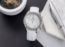 Omega Speedmaster Ladies Chronograph 3834.70.36 (2010) - White dial 39 mm Steel case
