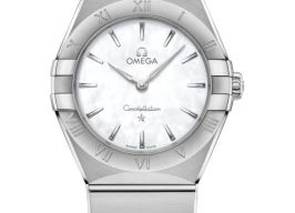 Omega Constellation Quartz 131.10.28.60.05.001 (2026) - Parelmoer wijzerplaat 28mm Staal