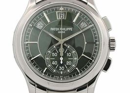 Patek Philippe Annual Calendar Chronograph 5905/1A-001 (2023) - Groen wijzerplaat 42mm Staal