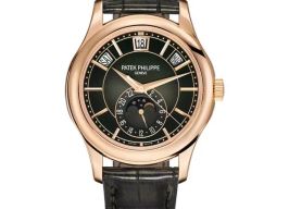 Patek Philippe Annual Calendar 5205R-011 (2025) - Green dial 40 mm Rose Gold case