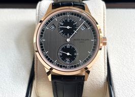 Patek Philippe Annual Calendar 5235/50R-001 (2022) - Grijs wijzerplaat 41mm Roségoud