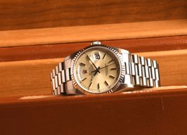 Rolex Day-Date 36 18239 (1990) - Silver dial 36 mm White Gold case