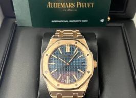 Audemars Piguet Royal Oak Selfwinding 15510OR.OO.1320OR.03 (2023) - Blue dial 41 mm Rose Gold case
