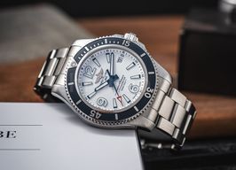 Breitling Superocean 42 A17366D81A1A1 -