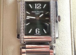 Patek Philippe Twenty~4 4910/1200A-011 -