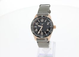 Glashütte Original SeaQ 1-39-11-17-91-34 (2026) - Black dial 40 mm Red Gold case