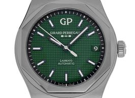 Girard-Perregaux Laureato 81010-11-3153-1CM (2025) - Green dial 43 mm Steel case
