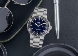 Oris Aquis Date 01 733 7766 4135-07 8 22 05PEB (Unknown (random serial)) - Blue dial 42 mm Steel case