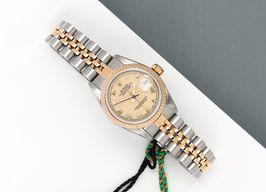 Rolex Lady-Datejust 69173 (Unknown (random serial)) - Yellow dial 26 mm Gold/Steel case
