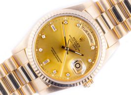 Rolex Day-Date 36 18238 (1999) - Champagne wijzerplaat 36mm Geelgoud