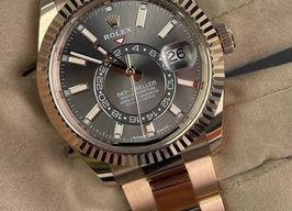 Rolex Sky-Dweller 336935 (2023) - Grey dial 42 mm Rose Gold case