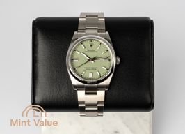 Rolex Oyster Perpetual 36 126000 (2025) - Green dial 36 mm Steel case