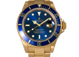 Rolex Submariner Date 16618 (1991) - Blue dial 40 mm Yellow Gold case