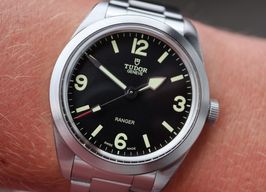 Tudor Ranger 79950 (Onbekend (willekeurig serienummer)) - Zwart wijzerplaat 39mm Staal