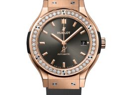 Hublot Classic Fusion 565.OX.7081.RX.1204 (2025) - Grey dial 38 mm Rose Gold case