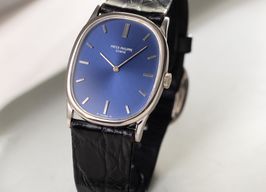 Patek Philippe Golden Ellipse 5738/1R-001 (Unknown (random serial)) - Black dial 35 mm Rose Gold case