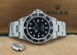 Rolex Sea-Dweller 4000 16600 (2005) - Black dial 40 mm Steel case