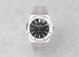 Audemars Piguet Royal Oak Selfwinding 15400ST.OO.1220ST.01 (2018) - Black dial 41 mm Steel case