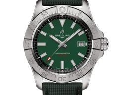 Breitling Avenger A17328101L1X1 (2023) - Green dial 42 mm Steel case