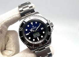 Rolex Sea-Dweller Deepsea 136660 (2022) - Black dial 44 mm Steel case