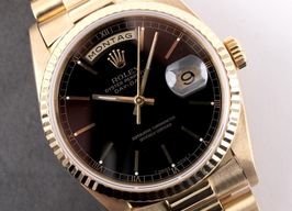 Rolex Day-Date 36 18238 (1997) - Black dial 36 mm Yellow Gold case
