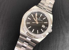 Vacheron Constantin Overseas 1205V/100A-B591 (2025) - 33mm Staal