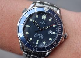 Omega Seamaster Diver 300 M 2541.80.00 (2003) - Blauw wijzerplaat 41mm Staal