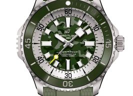 Breitling Superocean 46 E10379D31L1S1 (2024) - Green dial 47 mm Titanium case