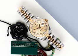 Rolex Lady-Datejust 79173 (2001) - Champagne wijzerplaat 26mm Goud/Staal