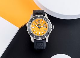 Breitling Superocean E17369 (Unknown (random serial)) - Gold dial 48 mm Titanium case