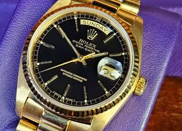 Rolex Day-Date 36 18038 (1983) - Black dial 36 mm Yellow Gold case