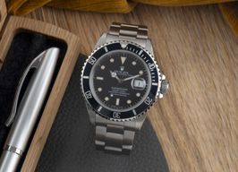 Rolex Submariner Date 16610 (1993) - Black dial 40 mm Steel case